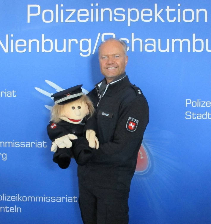 POL-NI: Polizeihandpuppe braucht einen Namen