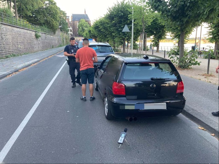 POL-BN: Kontrollaktion: Verkehrsdienst überprüft getunte Fahrzeuge