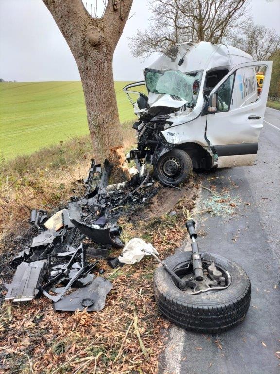 POL-NB: Verkehrsunfall mit einer schwerverletzten Person auf der B196 bei Lancken-Granitz