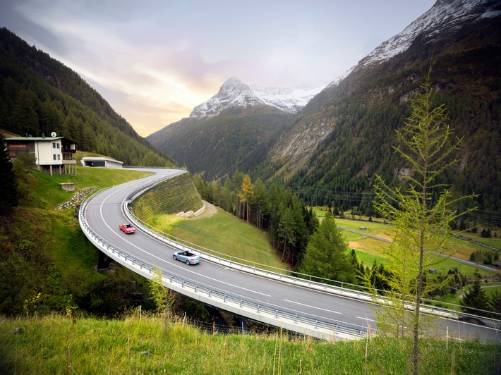 Felbertauernstraße: Staufreie Alternative über die Alpen / Camper können hin und zurück insgesamt bis zu 120 Euro sparen / 36 Kilometer langer Alpen-Highway feiert 50. Geburtstag