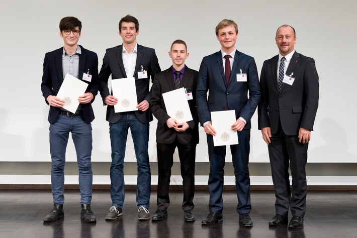 Santander verlängert Stipendien an der Universität Heidelberg (FOTO)