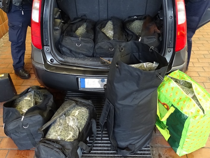BPOL-BadBentheim: 41 Kilo Marihuana im Wert von über 400.000,- Euro beschlagnahmt