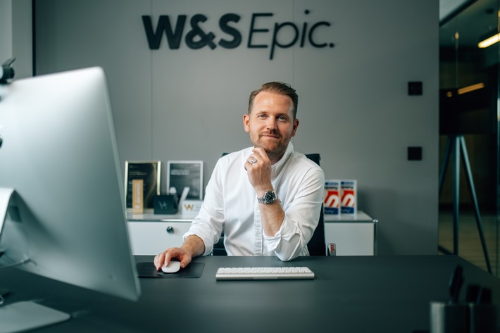 Kundenverhalten im Wandel: Max Winkler von der W&amp;S Epic GmbH verrät, wie Handelsunternehmen vom ROPO-Effekt profitieren