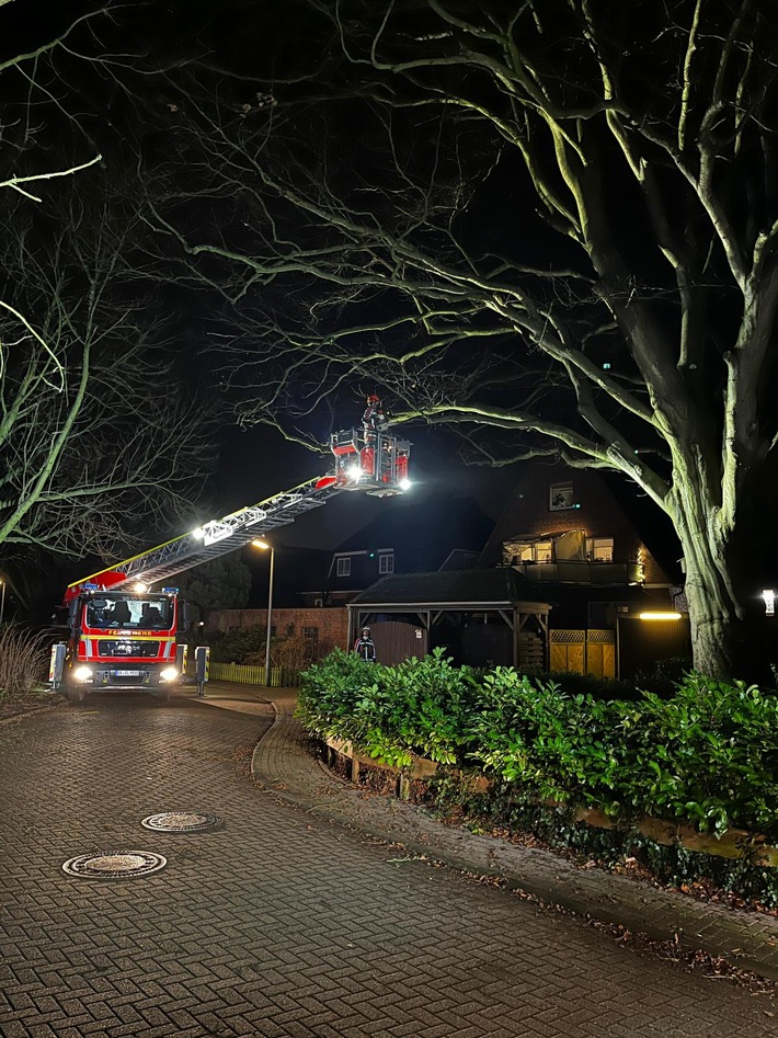 FW Norderstedt: Orkantief Nadia: Diverse Sturmeinsätze für die Freiwillige Feuerwehr Norderstedt