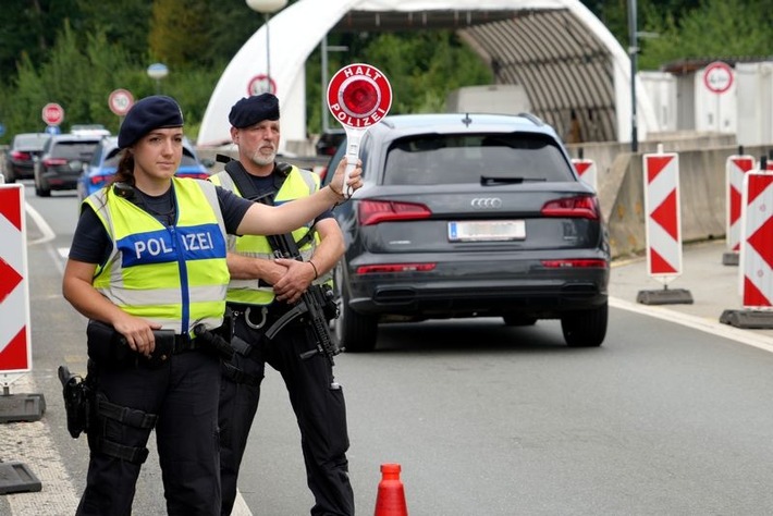 Bundespolizeidirektion München: "Zum Durchatmen ist es zu früh!" - grenzpolizeiliche Jahresbilanz der Bundespolizeiinspektion Freilassing