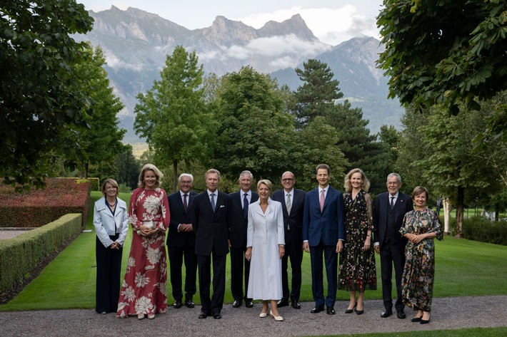 Erbprinzenpaar nimmt am Staatsoberhäuptertreffen in der Schweiz teil