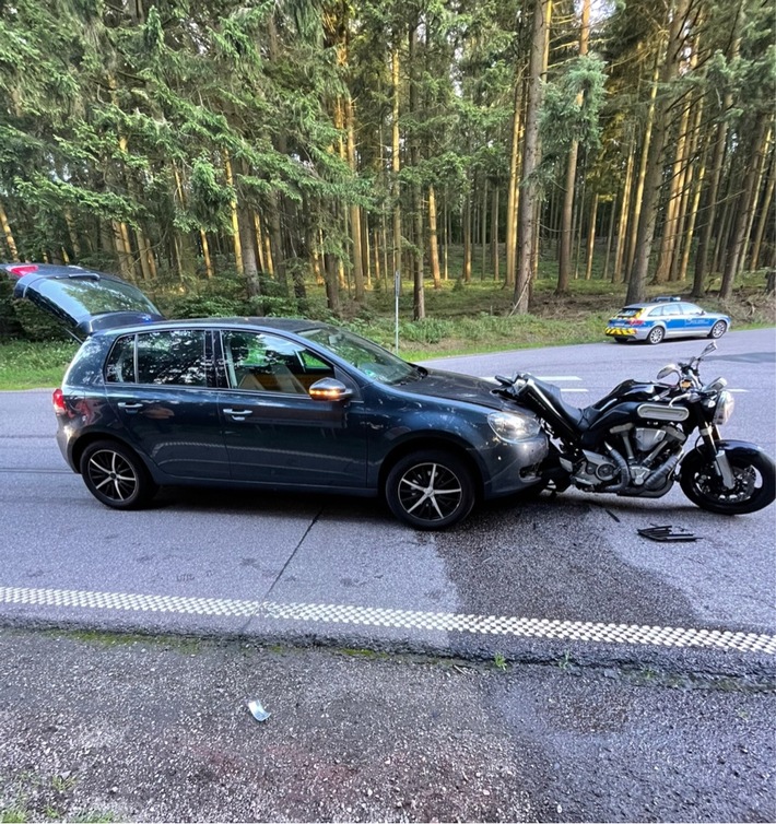 POL-PDTR: Unfall mit leichtverletztem Motorradfahrer auf der Hunsrückhöhenstraße