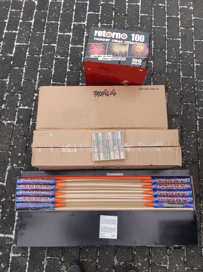 BPOLD-B: Bundespolizei beschlagnahmt 55 kg verbotene Pyrotechnik