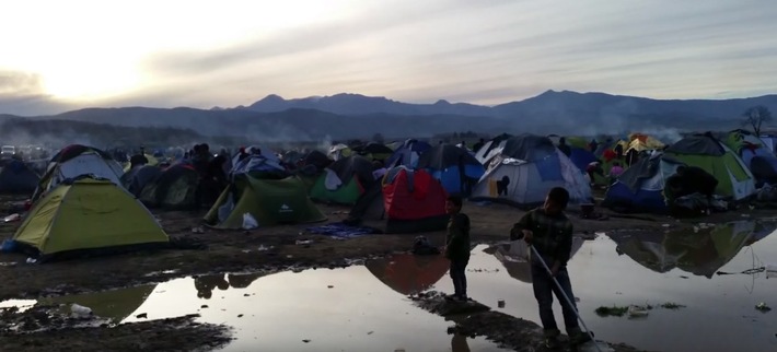 &quot;Wir müssen die Kinder, die auf den griechischen Inseln leiden, schnell rausholen&quot;