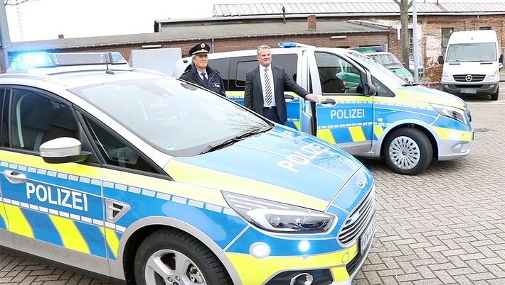 POL-EU: Neue Streifenwagen für die Polizei im Kreis Euskirchen