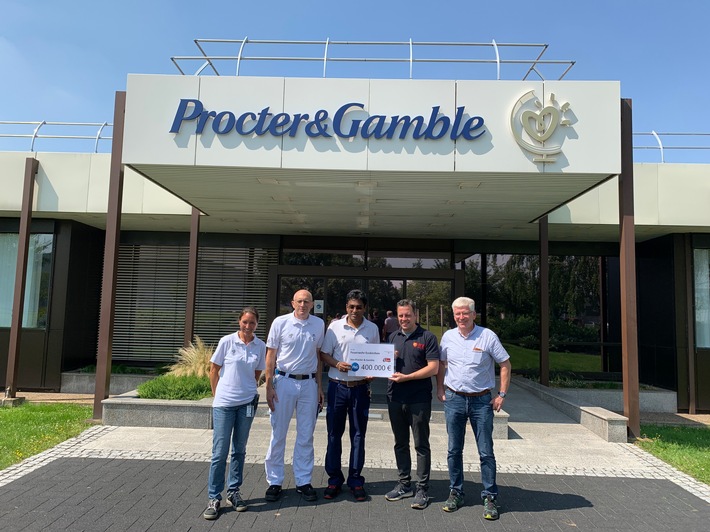 Procter &amp; Gamble spendet 400.000 Euro an die Feuerwehr in Euskirchen