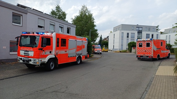 FW-GL: Unruhiges Wochenende für die Feuerwehr Bergisch Gladbach