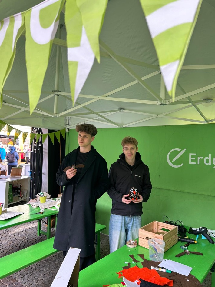 Presseinformation: Erdgas Südwest auf Naturparkmarkt Kürnbach: Spielerisch zum Umweltschutz