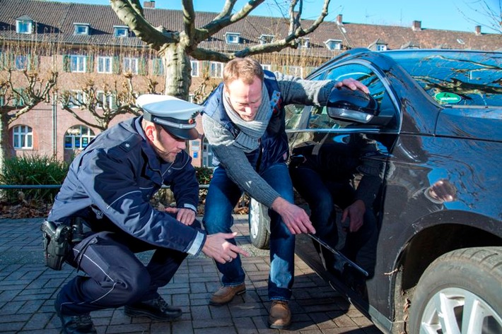 POL-ME: Verkehrsunfallfluchten aus dem Kreisgebiet - Kreis Mettmann - 2205035