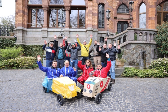 Düsseldorf: Sogar selbstgebaute Seifenkisten helfen den Menschen in der Ukraine