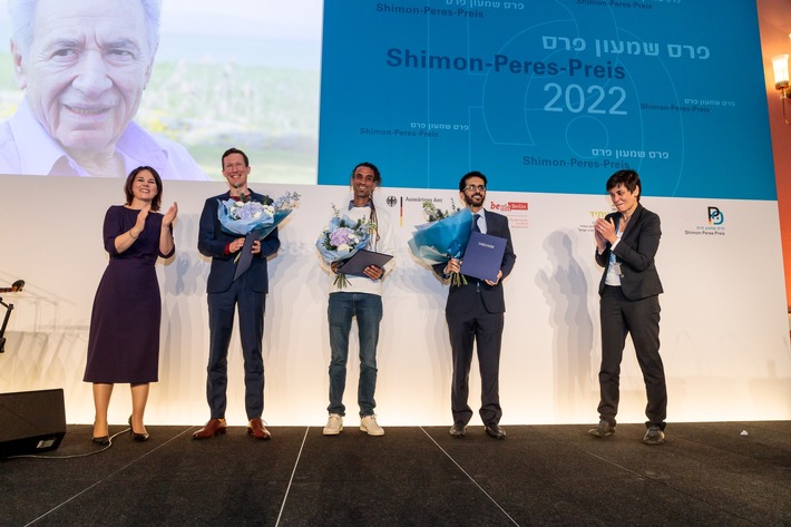 Bavaria Israel Partnership Accelerator (BIPA) gewinnt Shimon-Peres-Preis 2022