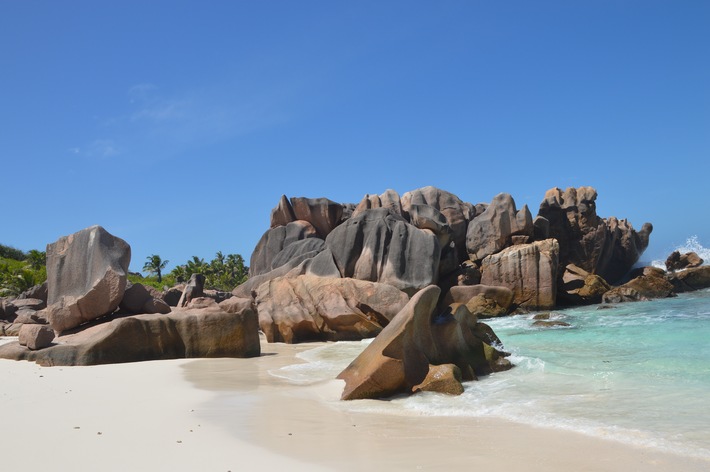 Traumhafte Tage auf den Seychellen / strandbewertung.de kürte Naturstrand Anse Cocos zum schönsten Strand 2015