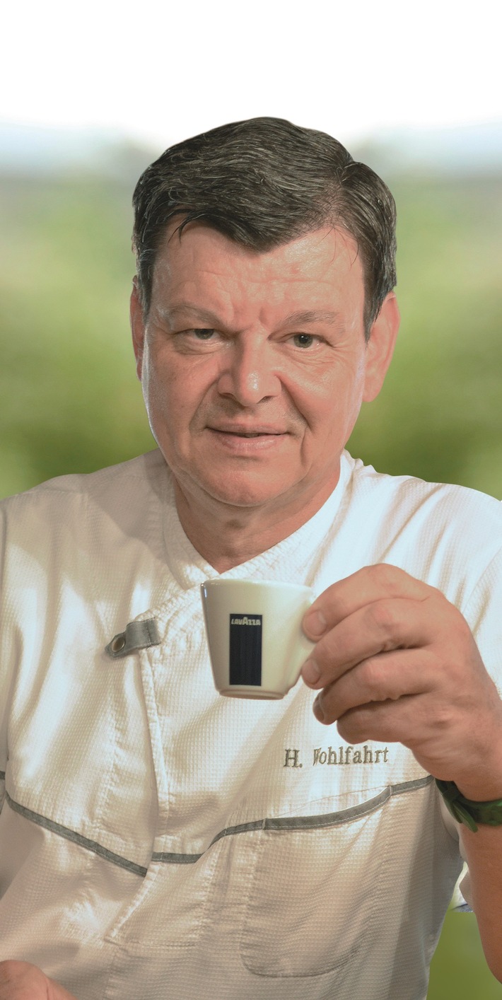 Schlanke Kaffeekreation zum Dahinschmelzen - "Tortina Opéra Lavazza" von Sternekoch Harald Wohlfahrt zum Start der Lavazza Genussoffensive in Deutschland