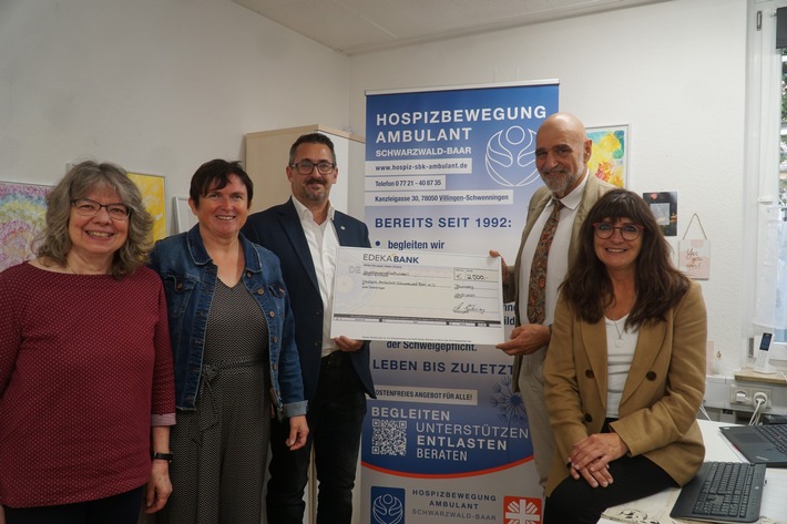 Presse-Information: Edeka-Mitarbeitende unterstützen Hospizbewegung ambulant Schwarzwald-Baar