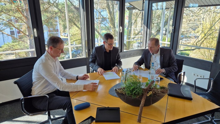 BGL und BuGG verstärken Zusammenarbeit / Verbände sehen hervorragende Zukunftsperspektiven für die Gebäudebegrünung