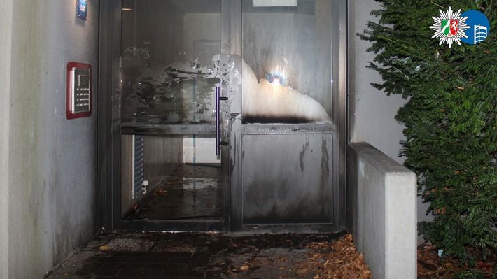 POL-OB: Polizei Oberhausen sucht Zeugen nach Brandstiftung an Mehrfamilienhaus
