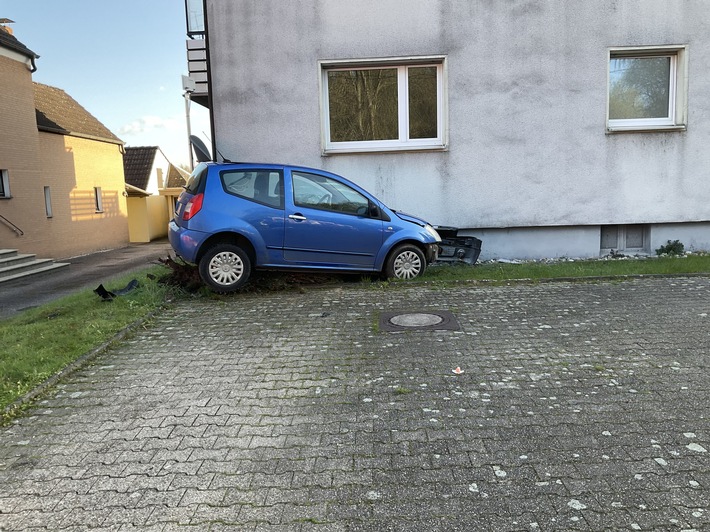 FW-GLA: Verkehrsunfall durch medizinischen Notfall