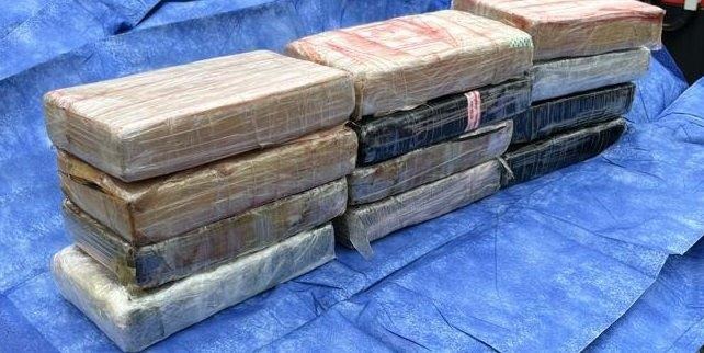 BPOL NRW: Gemeinsames Polizeiteam nimmt Niederländer mit 13,75 kg Kokain fest