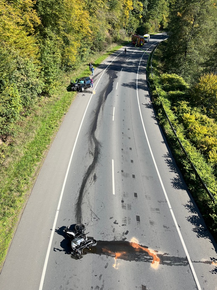 FW-PL: Tödlicher Verkehrsunfall auf B236 zwischen Pasel und Rönkhausen