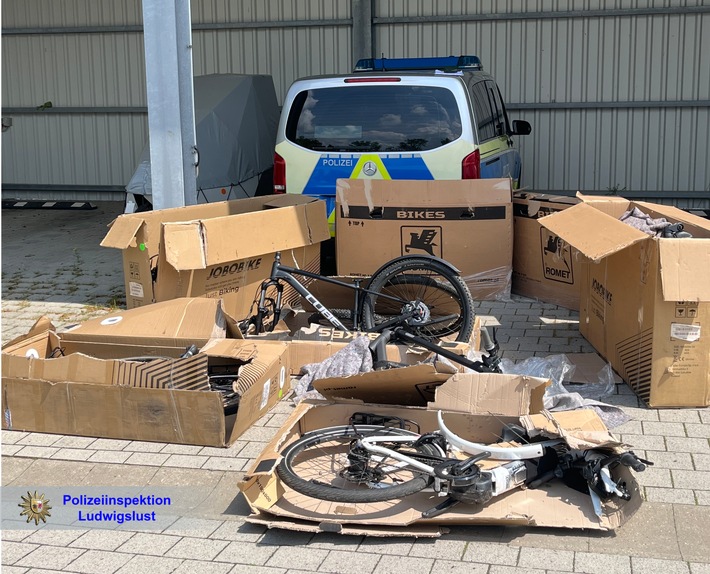 POL-LWL: Gestohlene E-Bikes bei Verkehrskontrolle entdeckt