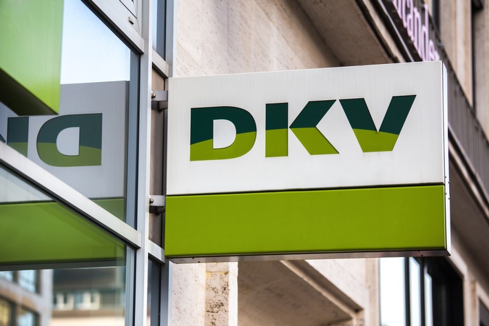 Nächster Hammer im PKV-Streit: DKV muss 9.500 Euro an Versicherten zurückzahlen - Das Eis für private Krankenversicherungen wird immer dünner