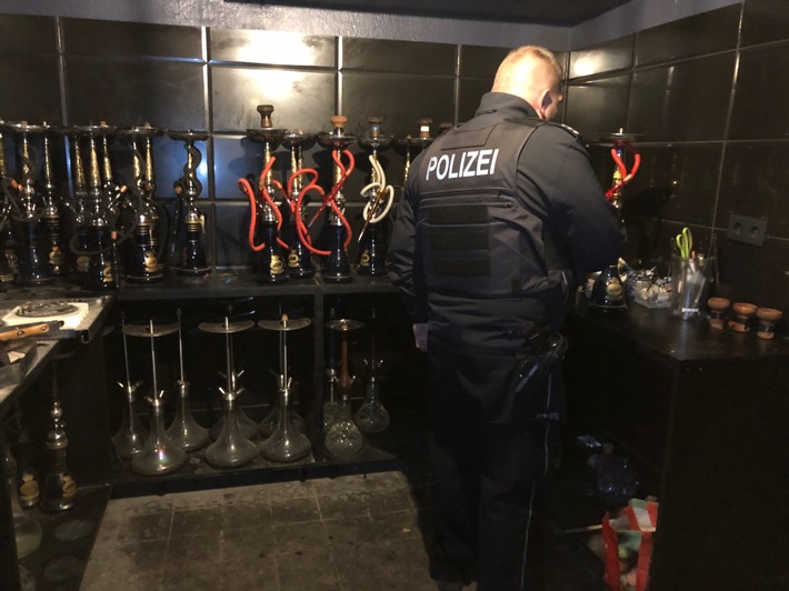 POL-ME: Projekt "ZooM": Gemeinsamer Kontrolleinsatz in Shisha-Bars - Hilden - 2209120