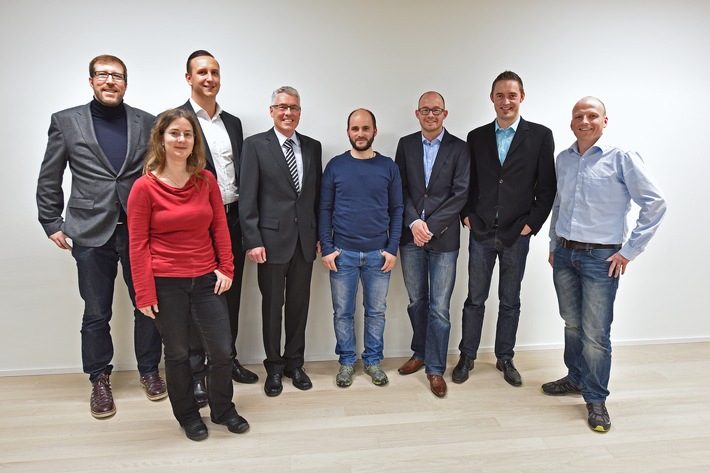 Zukunftsberuf «Energie- und Effizienzberater/in mit eidg. Diplom» (EEB): VSE ehrt die ersten Absolventen