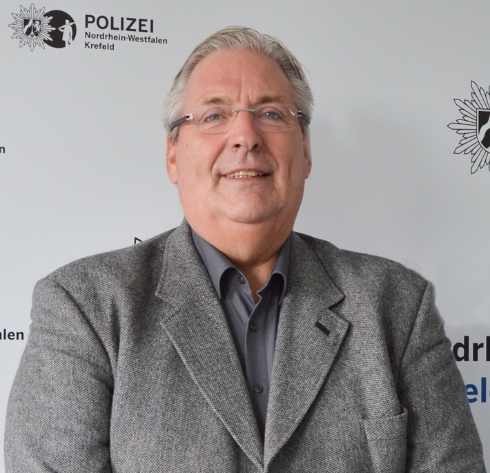 POL-KR: Polizeiwache Nord: Wachleiter in den Ruhestand verabschiedet