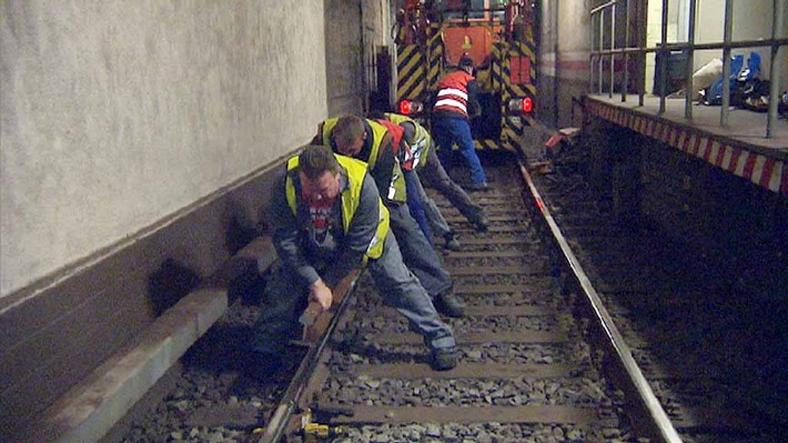 &quot;ZDF.reportage: Gleisbruch und Kabelsalat&quot; über Berliner Bahnprofis im Einsatz (FOTO)