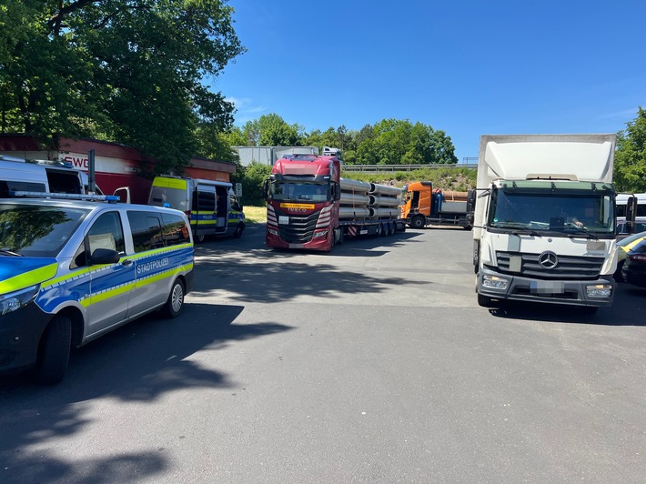 POL-GI: Gießen: LKW-Kontrollen - viele Mängel