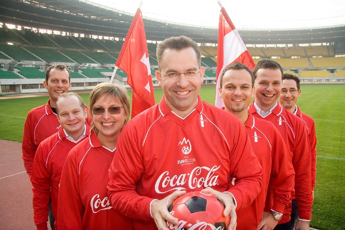 Noch 577 Tage bis zur UEFA EURO 2008: Das Coca-Cola EURO 2008 Projekt-Team befindet sich bereits im Warm-Up