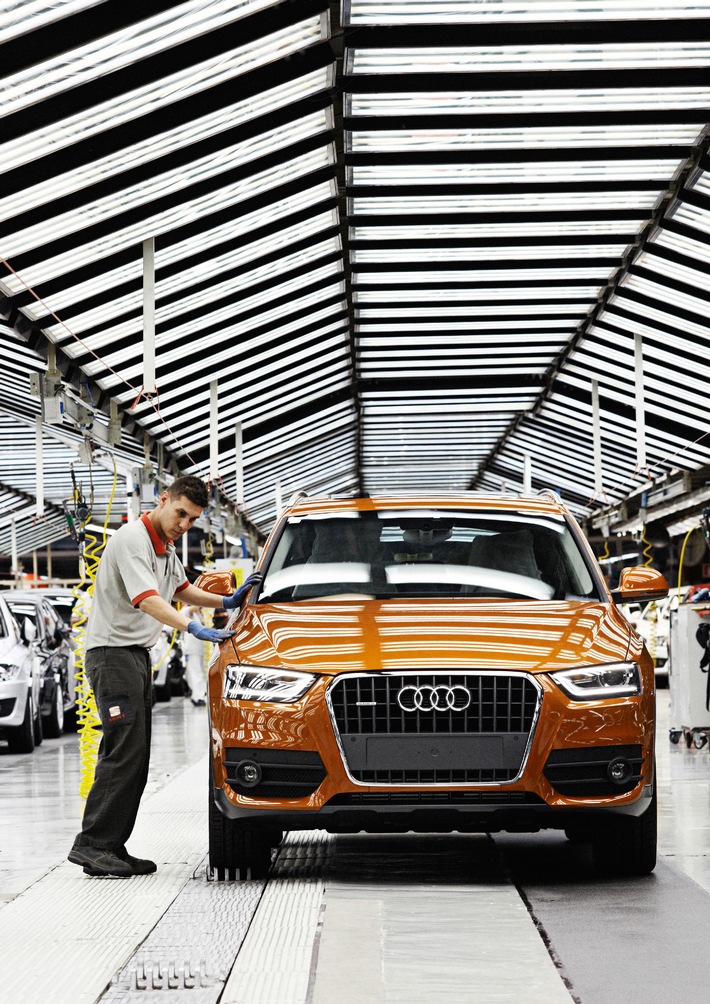 Königlicher Besuch zum Produktionsstart des neuen Audi Q3 (mit Bild)