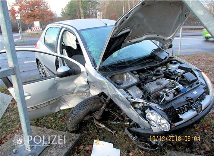 POL-PPWP: Unfall an abknickender Vorfahrt