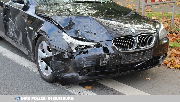 POL-DU: Mittelmeiderich: Unfall beim Überholmanöver - eine Verletzte