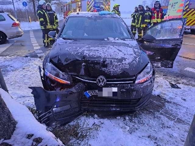 POL-STD: Zwei Leichtverletzte bei Zusammenstoß in Ahlerstedt