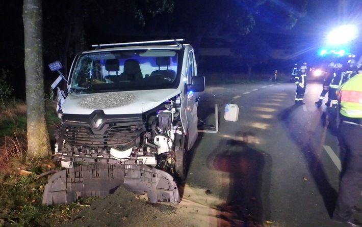 POL-ROW: ++ Unter Drogen auf der Autobahn unterwegs ++ Transporter kracht gegen Baum - Fahrer schwer verletzt ++