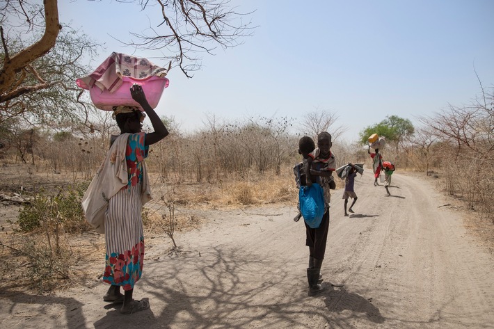 Hunger in Ostafrika / Caritas erhöht humanitäre Hilfe