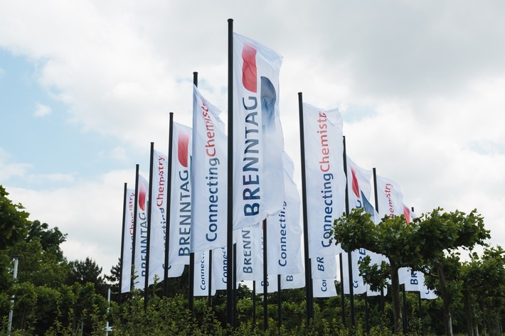 Brenntag signs distribution agreement with Elementis Specialties