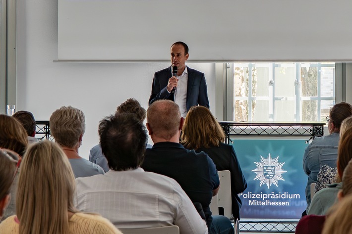 Mittelhessen: Polizei Mittelhessen fördert Zusammenarbeit im Umgang mit Menschen mit Hinlauftendenz