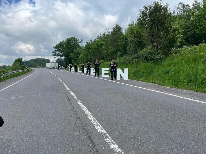 POL-MK: #LEBEN + Kontrollen der Polizei beim Tuningtreffen