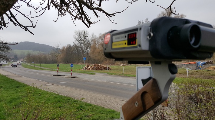 POL-PDKL: Laserkontrolle am Kindergarten