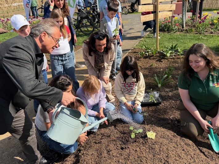 Im Grünen Klassenzimmer wird Lernen zum Erlebnis – Feierliche Einweihung des Zukunftsgartens NRW am 21. April 2026