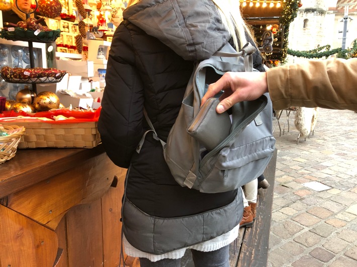 POL-PPTR: Taschendiebstahl in der Innenstadt in Trier