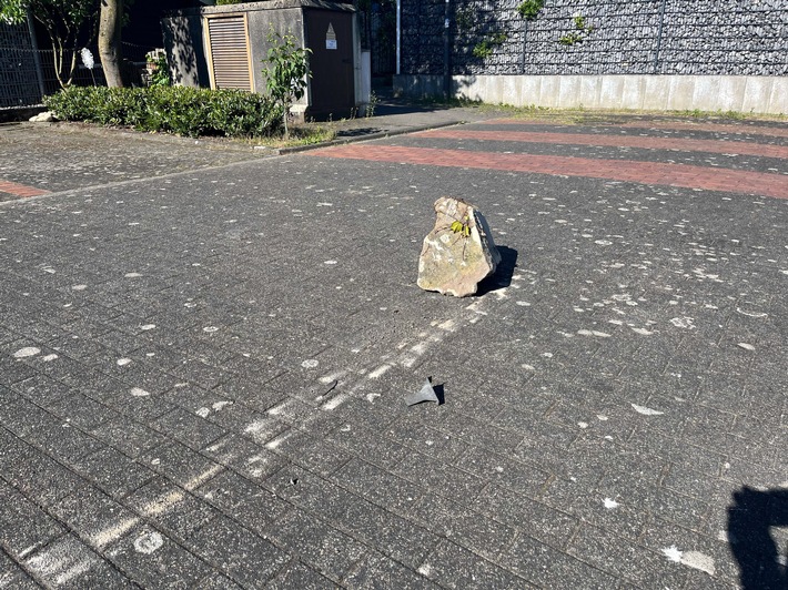 POL-COE: Olfen, Windmühlenberg/ Kein Naturphänomen, sondern Unfallflucht