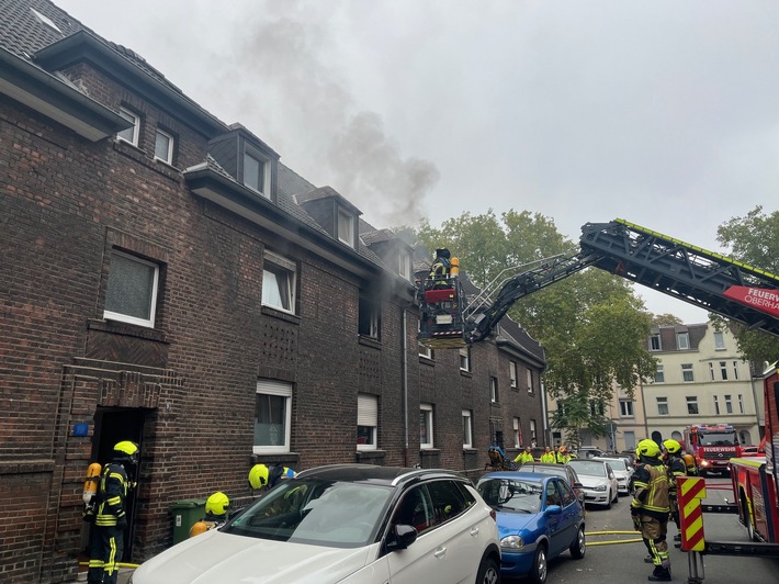 FW-OB: Zimmerbrand im 1. Obergeschoss
